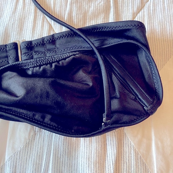 Victoria’s Secret Swimsuit Top - Picture 4 of 6